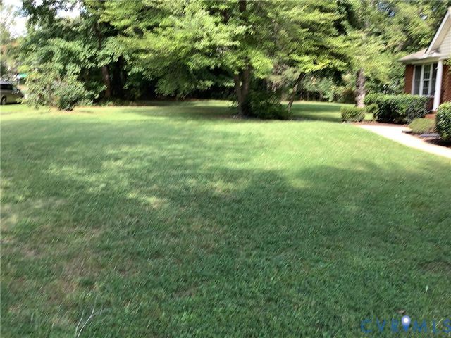 12132 Heath Pond Dr, Ashland, VA 23005