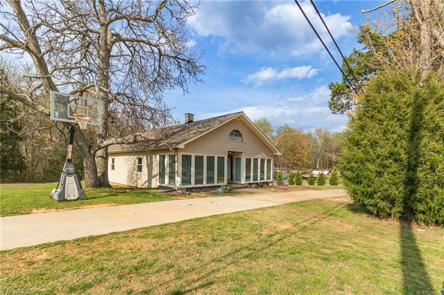 3801 Oak Ridge Road, Summerfield, NC 27358