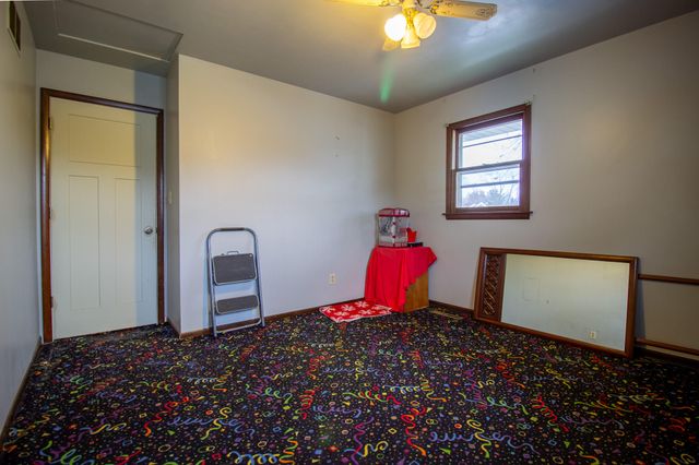 1241 Willow Lane, Schererville, IN 46375