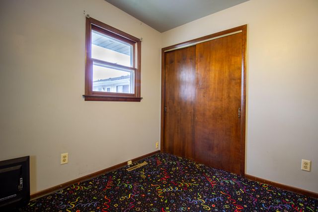 1241 Willow Lane, Schererville, IN 46375