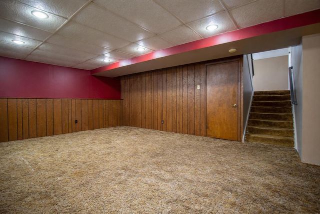 1241 Willow Lane, Schererville, IN 46375