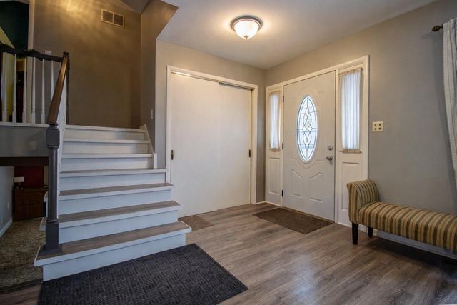 1241 Willow Lane, Schererville, IN 46375