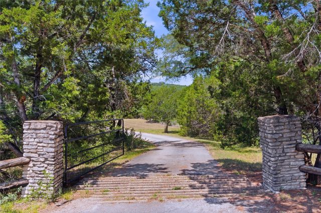 8203 N Madrone TRL N, Austin, TX 78737