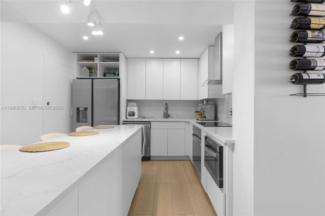 5161 Collins Ave 411, Miami Beach, FL 33140