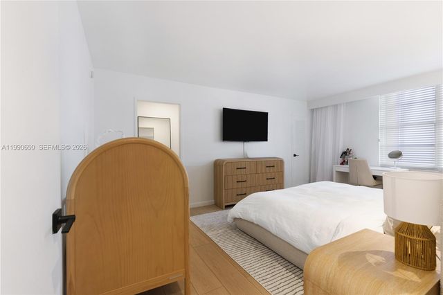 5161 Collins Ave 411, Miami Beach, FL 33140