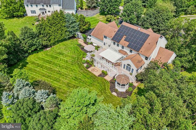 4 GOLDFINCH CT, Plainsboro, NJ 08536