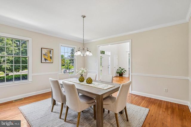 4 GOLDFINCH CT, Plainsboro, NJ 08536