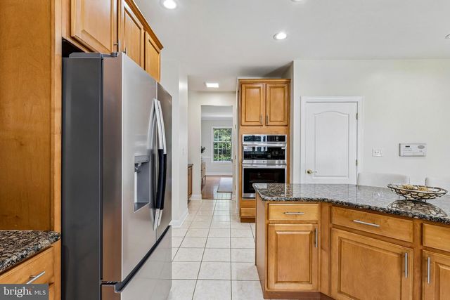 4 GOLDFINCH CT, Plainsboro, NJ 08536