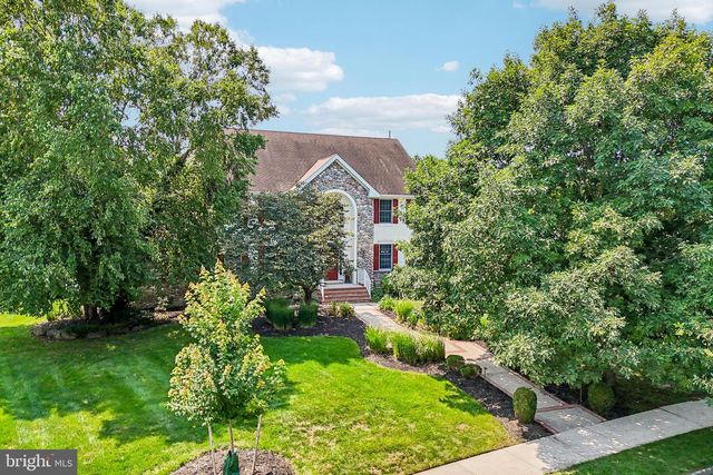 4 GOLDFINCH CT, Plainsboro, NJ 08536