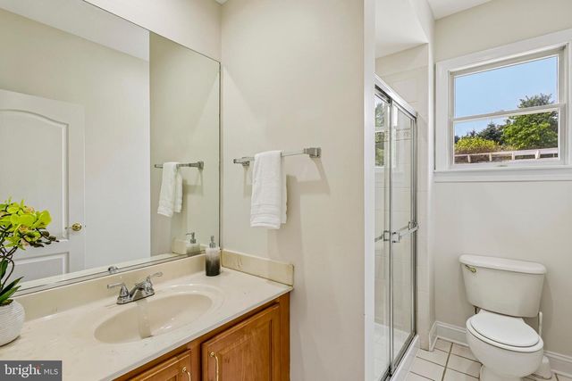 4 GOLDFINCH CT, Plainsboro, NJ 08536