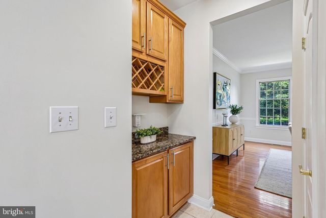 4 GOLDFINCH CT, Plainsboro, NJ 08536