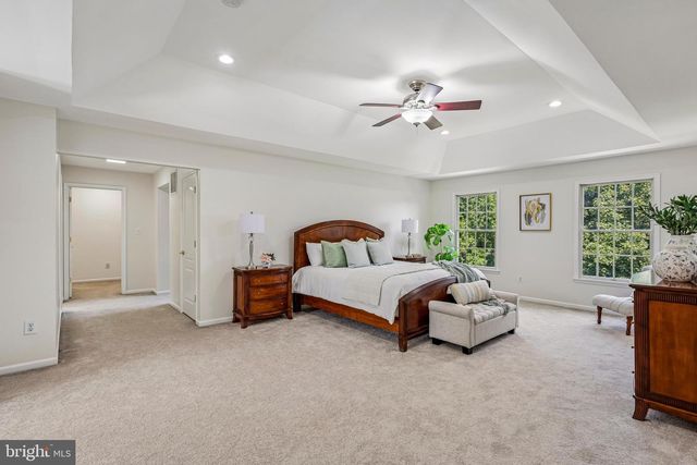 4 GOLDFINCH CT, Plainsboro, NJ 08536