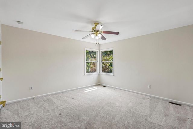 4 GOLDFINCH CT, Plainsboro, NJ 08536