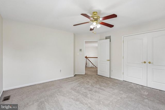 4 GOLDFINCH CT, Plainsboro, NJ 08536