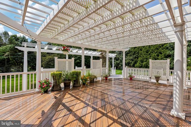 4 GOLDFINCH CT, Plainsboro, NJ 08536