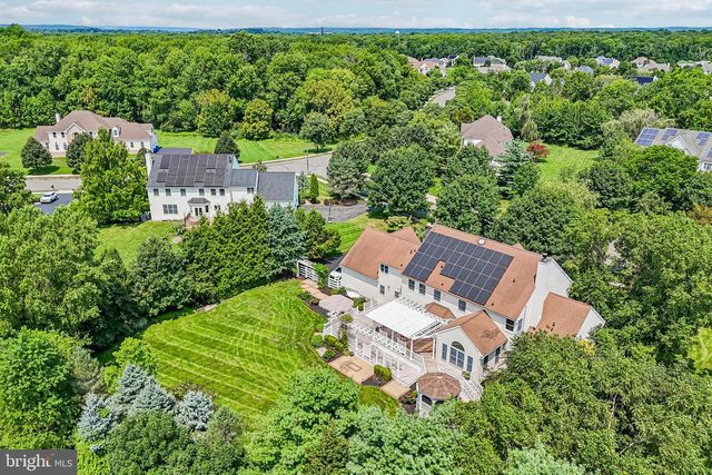 4 GOLDFINCH CT, Plainsboro, NJ 08536
