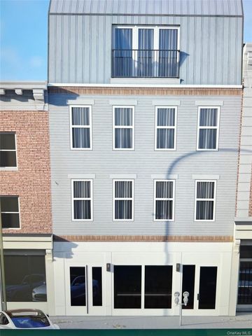 102 Broadway, Newburgh, NY 12550