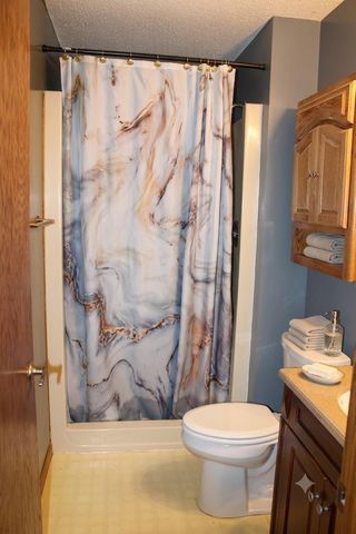2401 Hazelwood Street, Maplewood, MN 55109