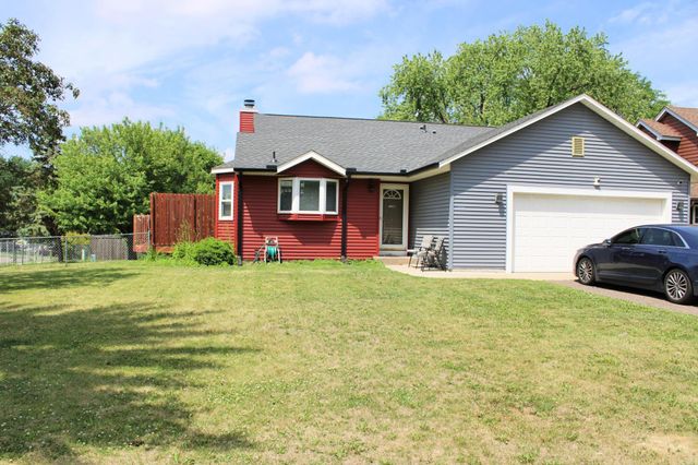 2401 Hazelwood Street, Maplewood, MN 55109