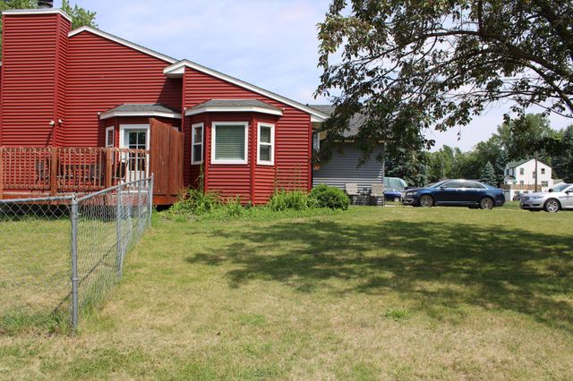 2401 Hazelwood Street, Maplewood, MN 55109
