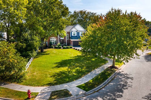2405 Finn Court, Plainfield, IL 60586