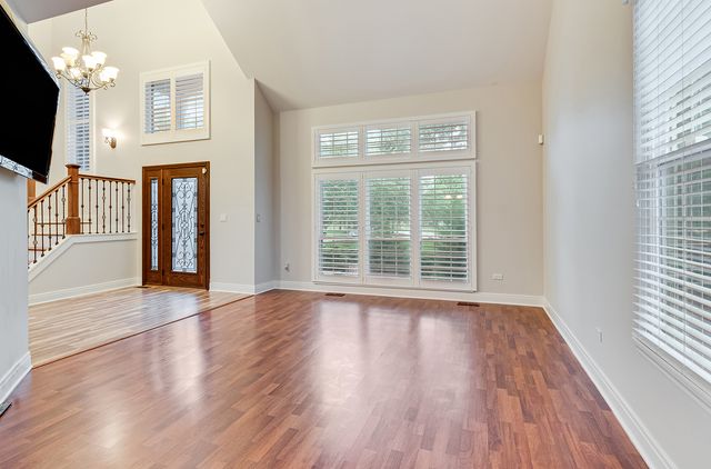 2405 Finn Court, Plainfield, IL 60586