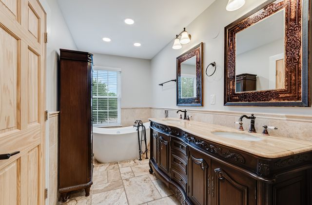 2405 Finn Court, Plainfield, IL 60586