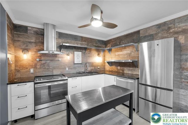 1942 Greenleaf Street, Bethlehem City, PA 18017