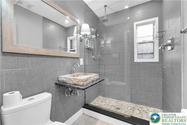 1942 Greenleaf Street, Bethlehem City, PA 18017