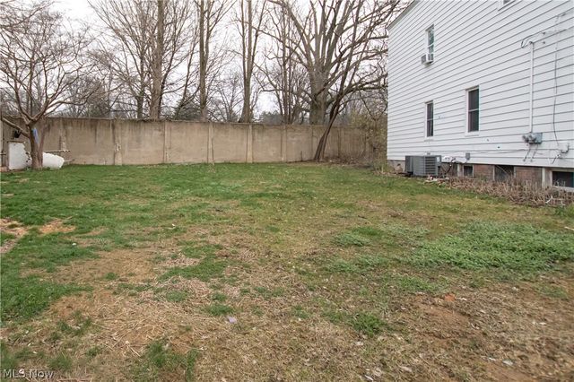 1915 E 123rd Street, Cleveland, OH 44106
