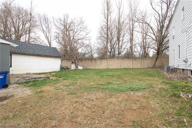 1915 E 123rd Street, Cleveland, OH 44106