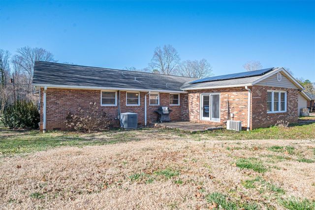 9026 Longview Drive, Charlotte, NC 28214