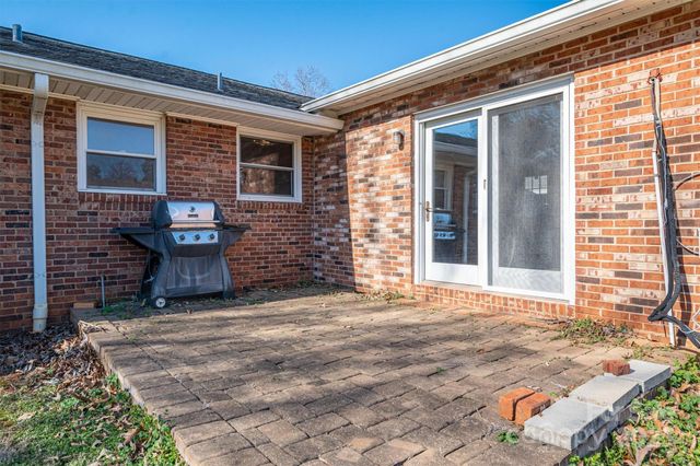9026 Longview Drive, Charlotte, NC 28214