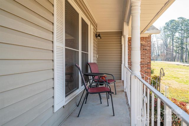 9026 Longview Drive, Charlotte, NC 28214
