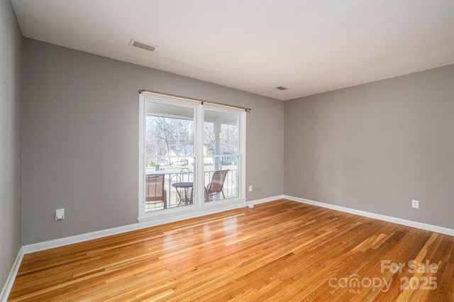 9026 Longview Drive, Charlotte, NC 28214
