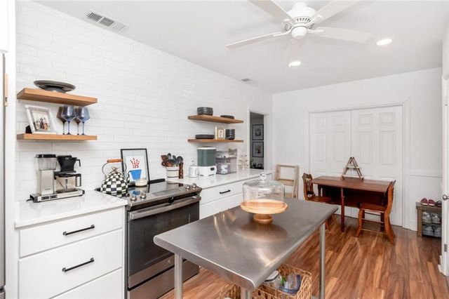 4 Felder Place, Mobile, AL 36606