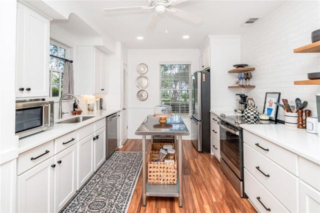 4 Felder Place, Mobile, AL 36606