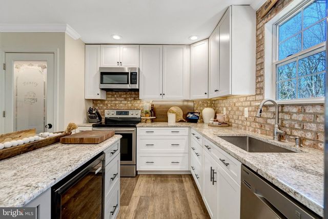 8585 SHORT ST, Manassas, VA 20112