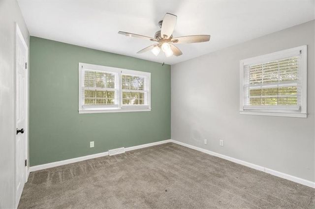 126 Kinman Road SW, Calhoun, GA 30701
