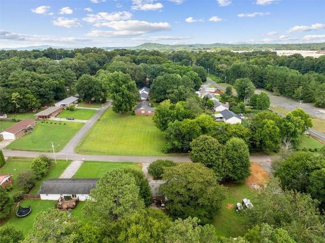 126 Kinman Road SW, Calhoun, GA 30701
