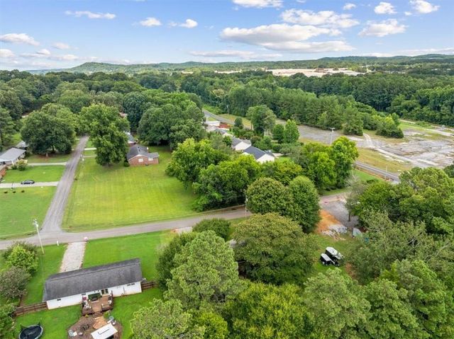 126 Kinman Road SW, Calhoun, GA 30701