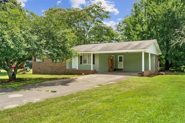 126 Kinman Road SW, Calhoun, GA 30701