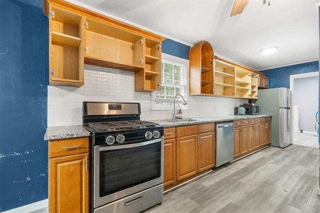 126 Kinman Road SW, Calhoun, GA 30701
