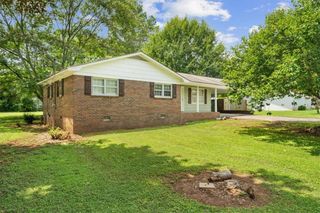 126 Kinman Road SW, Calhoun, GA 30701
