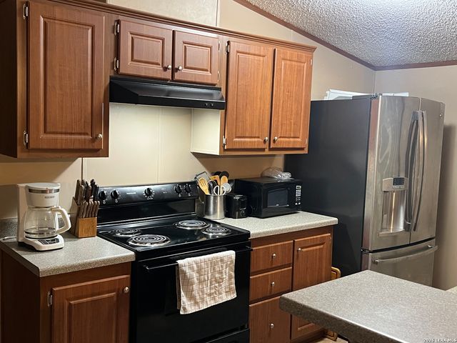 333 Spanish Oak, Bandera, TX 78003