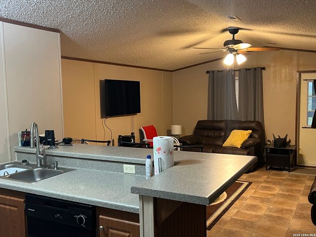333 Spanish Oak, Bandera, TX 78003