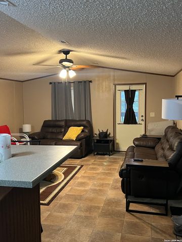 333 Spanish Oak, Bandera, TX 78003
