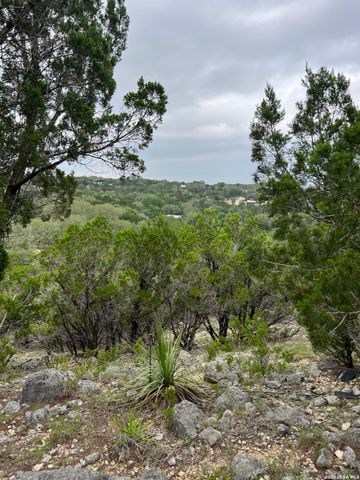 333 Spanish Oak, Bandera, TX 78003