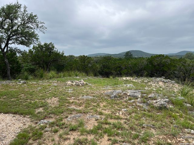 333 Spanish Oak, Bandera, TX 78003