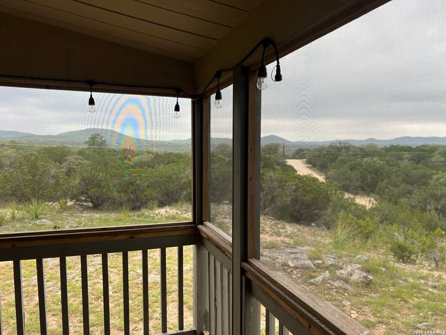 333 Spanish Oak, Bandera, TX 78003